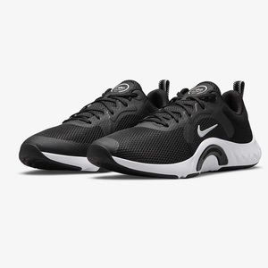 Nike Renew In-Season TR 11, size 9, black/white